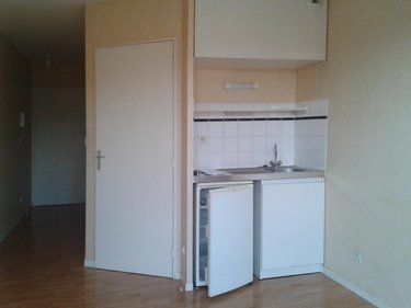Location appartement Nantes 44000 Loire-Atlantique 19 m2 1 pièce 392 euros