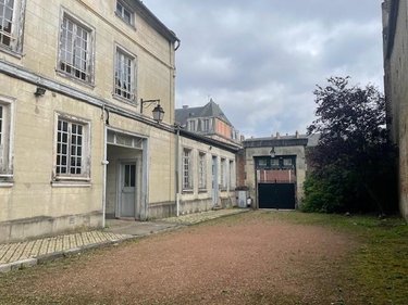 Immeuble a vendre Abbeville 80100 Somme 600 m2  404250 euros