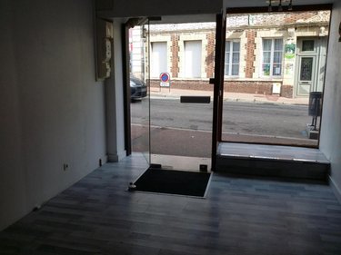 Location fonds et murs commerciaux Orbec 14290 Calvados 32 m2  380 euros