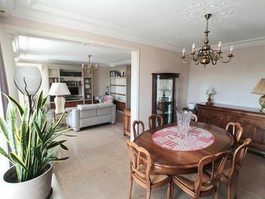 Appartement a vendre Montélimar 26200 Drôme 133 m2 6 pièces 229000 euros