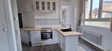 Immeuble a vendre Vic-Fezensac 32190 Gers 195 m2  109000 euros