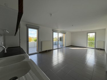 Location appartement Bezannes 51430 Marne 74 m2 3 pièces 976 euros
