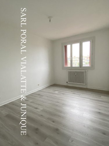 Location appartement Ambérieu-en-Bugey 01500 Ain 69 m2 3 pièces 689 euros