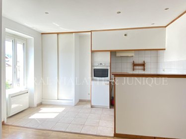 Location appartement Ambérieu-en-Bugey 01500 Ain 40 m2 2 pièces 560 euros