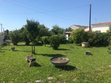 Maison a vendre Saintes 17100 Charente-Maritime 132 m2 5 pièces 246280 euros