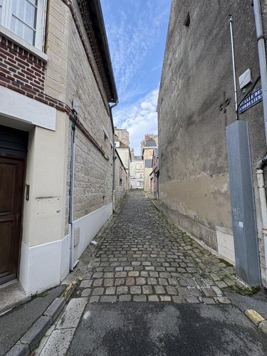 Fonds et murs commerciaux a vendre Laon 02000 Aisne 113 m2  119000 euros