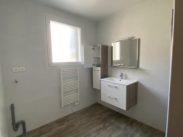 Immeuble a vendre Loudéac 22600 Côtes-d'Armor 230 m2  239200 euros