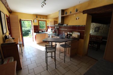 Maison a vendre La Chapelle-des-Pots 17100 Charente-Maritime 183 m2 7 pièces 299022 euros