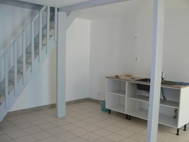 Location appartement Rully 71150 Saône-et-Loire 32 m2 2 pièces 430 euros
