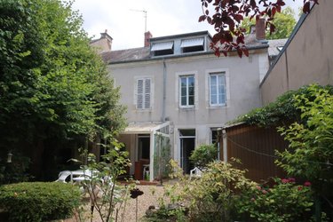 Maison a vendre Bourges 18000 Cher 214 m2 14 pièces 436800 euros