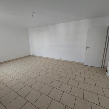 Location maison Reims 51100 Marne 73 m2 3 pièces 850 euros