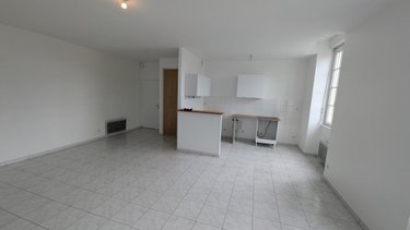 Immeuble a vendre Verrières-en-Anjou 49480 Maine-et-Loire 401 m2  744080 euros