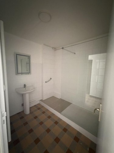 Location appartement Pierrelatte 26700 Drôme 81 m2 3 pièces 670 euros