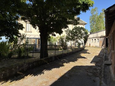 Maison a vendre Saint-Victor-et-Melvieu 12400 Aveyron 361 m2 10 pièces 120000 euros