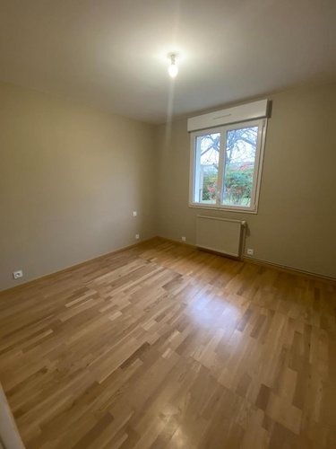 Location maison Saint-Berthevin 53940 Mayenne 86 m2 4 pièces 900 euros