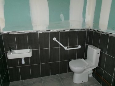Location fonds et murs commerciaux Bruay-la-Buissière 62700 Pas-de-Calais 168 m2  2234 euros