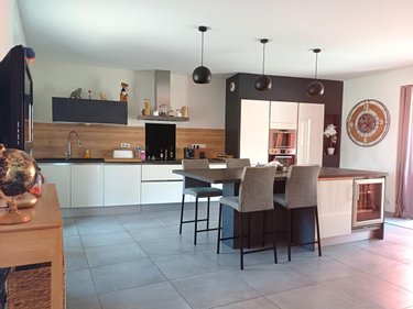 Appartement a vendre Plouay 56240 Morbihan 122 m2 6 pièces 278185 euros