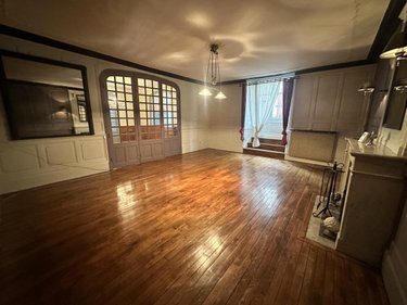 Immeuble a vendre Saint-Flour 15100 Cantal 300 m2  265000 euros