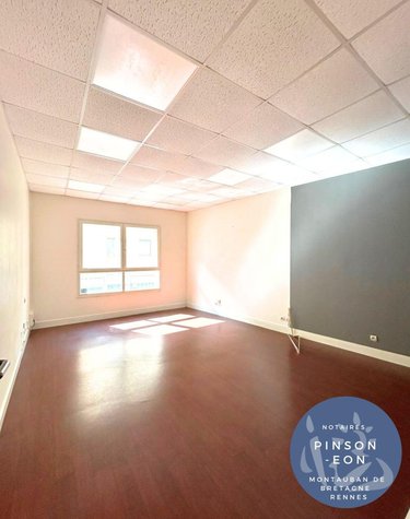 Location fonds et murs commerciaux Rennes 35000 Ille-et-Vilaine 72 m2  18640 euros