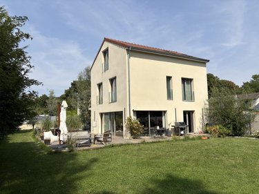 Maison a vendre Cormontreuil 51350 Marne 300 m2 8 pièces 1140000 euros