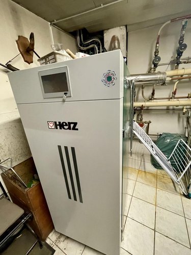 Fonds et murs commerciaux a vendre Lajo 48120 Lozère 342 m2  850000 euros
