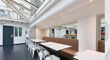 Immeuble a vendre Paris 17e arrondissement 75017 Paris 1096 m2  7420000 euros