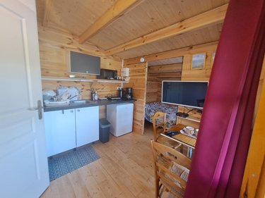 Fonds et murs commerciaux a vendre Ardres 62610 Pas-de-Calais 100 m2  693548 euros