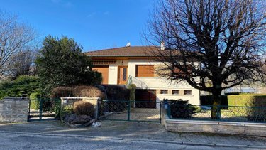 Maison a vendre Montréal-la-Cluse 01460 Ain 131 m2 5 pièces 278000 euros