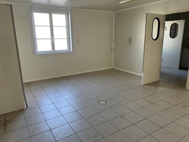 Fonds et murs commerciaux a vendre Escaudoeuvres 59161 Nord 70 m2  84800 euros