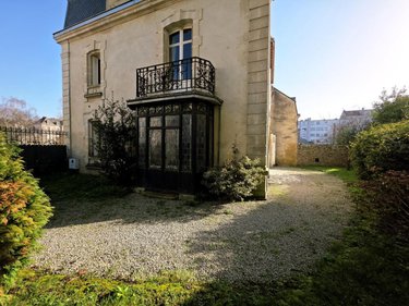 Immeuble a vendre Vannes 56000 Morbihan 247 m2  1138500 euros