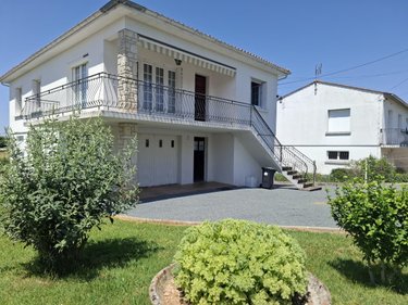 Maison a vendre Saintes 17100 Charente-Maritime 106 m2 5 pièces 199348 euros