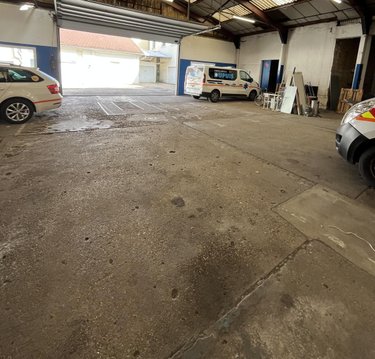 Fonds et murs commerciaux a vendre Dole 39100 Jura 487 m2  330000 euros