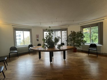 Fonds et murs commerciaux a vendre Besançon 25000 Doubs 437 m2  590000 euros