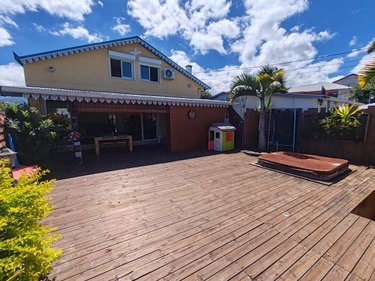 Divers a vendre Le Tampon 97430 Réunion 212 m2  417500 euros