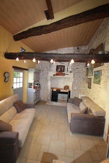 Maison a vendre La Chapelle-des-Pots 17100 Charente-Maritime 183 m2 7 pièces 299022 euros