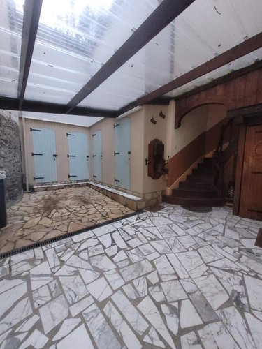 Immeuble a vendre Laval 53000 Mayenne 140 m2  267240 euros