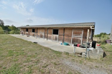 Maison a vendre Vallons de l'Erdre 44540 Loire-Atlantique 256 m2 8 pièces 599900 euros