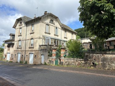 Maison a vendre Saint-Victor-et-Melvieu 12400 Aveyron 361 m2 10 pièces 120000 euros