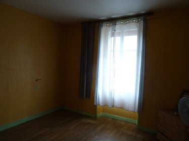 Fonds et murs commerciaux a vendre Laval 53000 Mayenne 92 m2  147500 euros