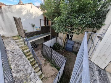 Immeuble a vendre Saintes 17100 Charente-Maritime 332 m2  462000 euros