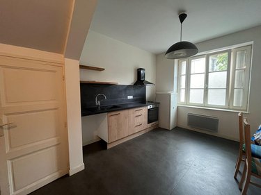 Location maison Montfort-sur-Meu 35160 Ille-et-Vilaine 56 m2 3 pièces 605 euros