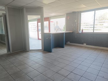 Fonds et murs commerciaux a vendre Bully-les-Mines 62160 Pas-de-Calais 318 m2  378000 euros