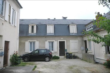 Immeuble a vendre Bourges 18000 Cher 307 m2  399360 euros