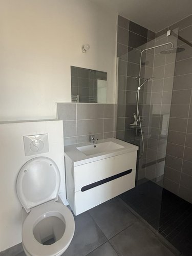 Location appartement Saint-Chély-d'Apcher 48200 Lozère 28 m2 1 pièce 360 euros