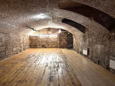 Fonds et murs commerciaux a vendre Rouen 76000 Seine-Maritime 159 m2  219900 euros