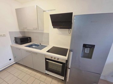 Location appartement Saint-Julien-les-Villas 10800 Aube 41 m2 2 pièces 560 euros