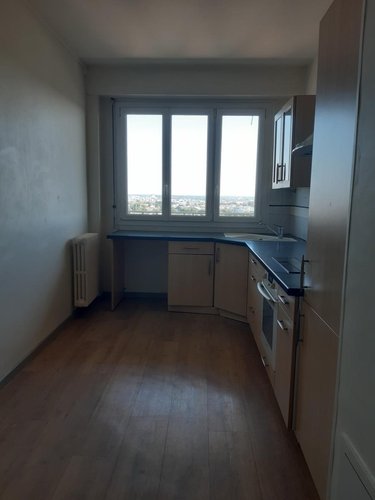 Appartement a vendre Avrillé 49240 Maine-et-Loire 96 m2 5 pièces 246280 euros