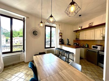 Immeuble a vendre Sassenage 38360 Isère 145 m2  260000 euros