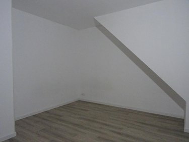 Location appartement Reims 51100 Marne 19 m2 1 pièce 350 euros