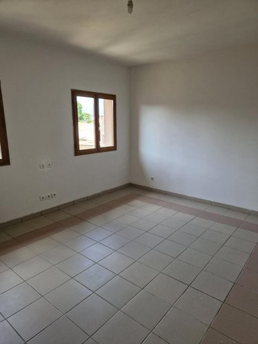 Location appartement Neuville-Saint-Rémy 59554 Nord 25 m2 1 pièce 380 euros
